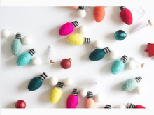 Load image into Gallery viewer, Christmas Lights Garland